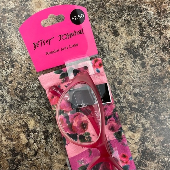 NWT Betsey Johnson Glasses Set - Picture 2 of 5